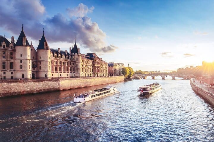 Full-Day Paris Shore Excursion from Le Havre with Seine River Cruise photo 2