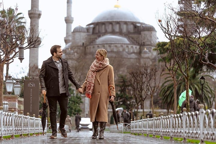 Private Photoshoot in Istanbul — Capture Hagia Sophia, Galata & Bosphorus Backdrops photo 2