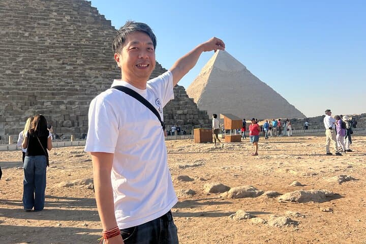 Giza Pyramids Private Guided Tour with Camel Ride & Lunch on a Nile Cruise photo 3