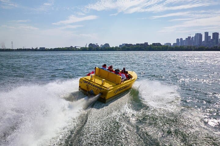 Montreal Jet Boat Thrill Ride: Guided Speed-Boating from Downtown photo 3