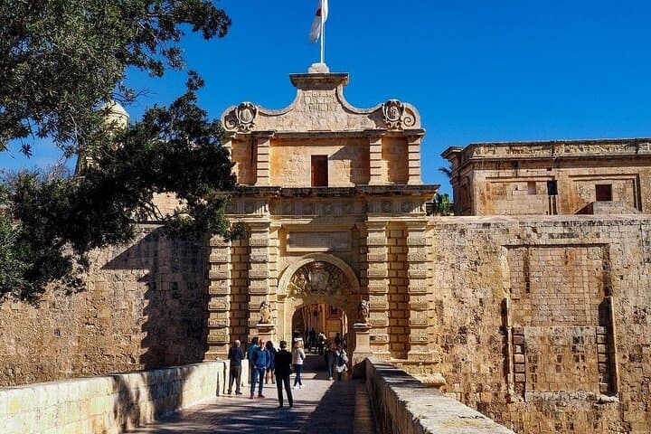 Private 6-Hour Malta Highlights Tour: Marsaxlokk, Blue Grotto, Dingli & Mdina photo 3