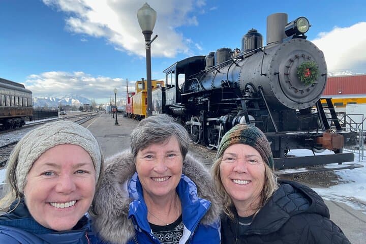 Ride the Heber Valley 1899 Steam Train to Deer Creek Reservoir and Midway Farms photo 4