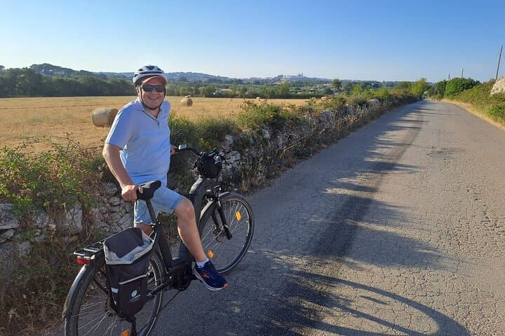 E‑Bike the Valle d'Itria: Locorotondo to Cisternino in 3 Hours photo 1