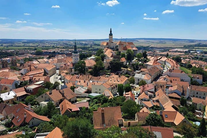 Prague to Mikulov and Lednice: Southern Moravia Private Wine & Culture Day Trip