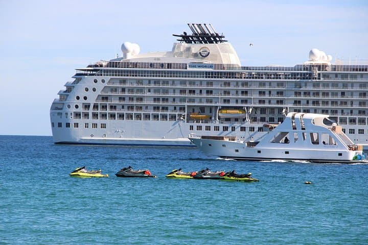 High-Speed Jetski Tour in Cabo San Lucas Bay — 1-Hour Ride with Hotel Pickup photo 3