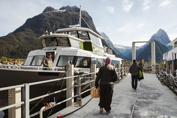 Milford Sound Coach-Cruise-Flight: Full-Day Scenic Tour from Queenstown photo 5