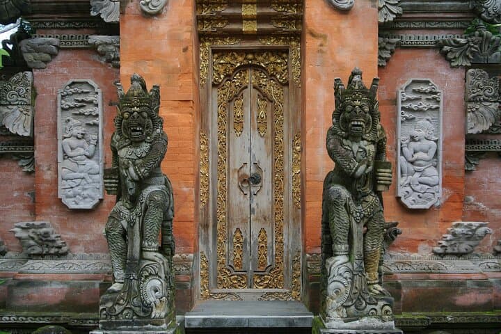 Ubud Day Tour: Monkey Forest, Tegalalang Rice Terraces & Tirta Empul photo 6