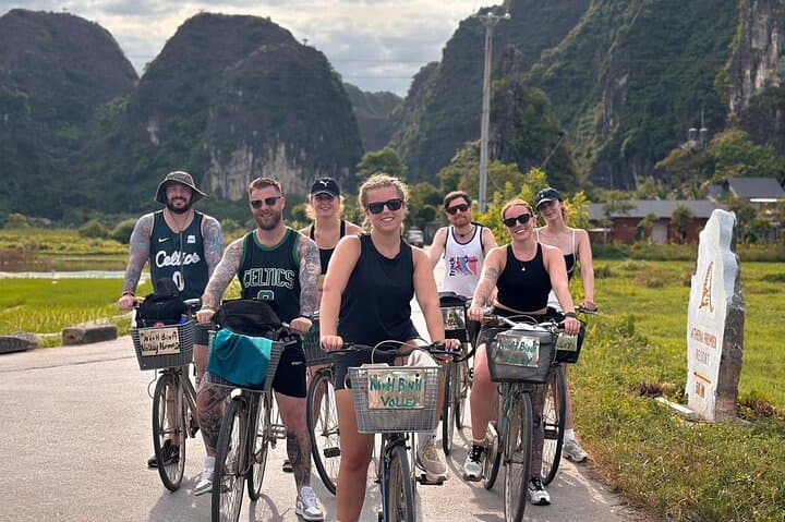 Ninh Binh Highlights: Hoa Lu, Trang An & Mua Cave Day Tour from Hanoi photo 5