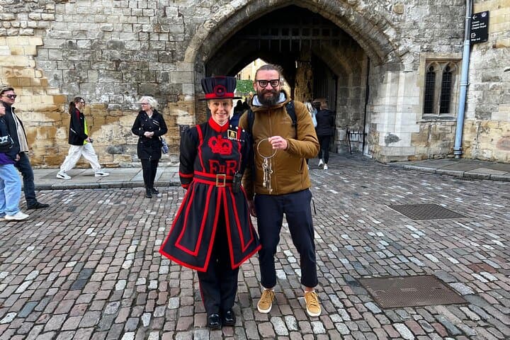 First Light at the Tower: Beefeater Opening Ceremony & Early Access photo 2