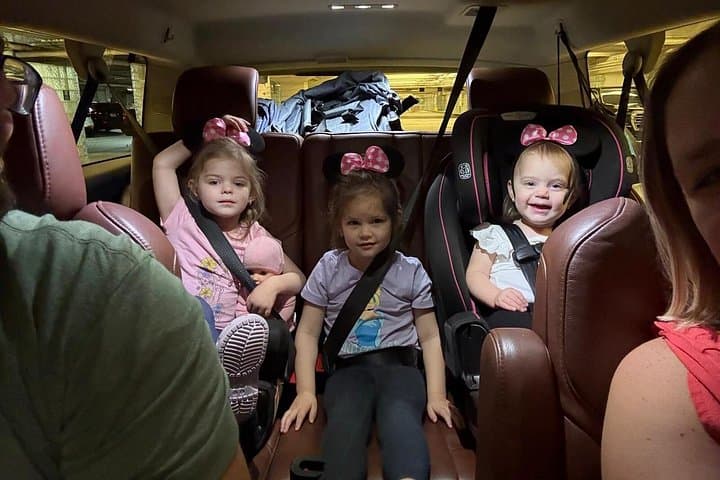 Private Orlando Airport (MCO) Transfer to Walt Disney World Resorts: Fast, Accessible Ride to Lake Buena Vista photo 3