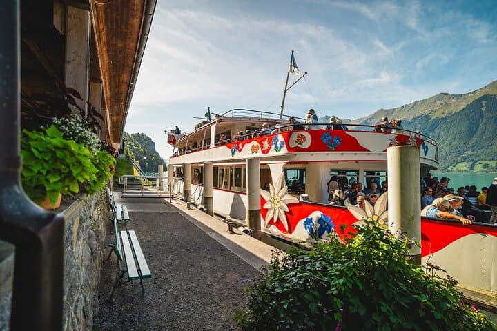 Best of Bernese Oberland & Swiss Countryside Day Tour photo 3