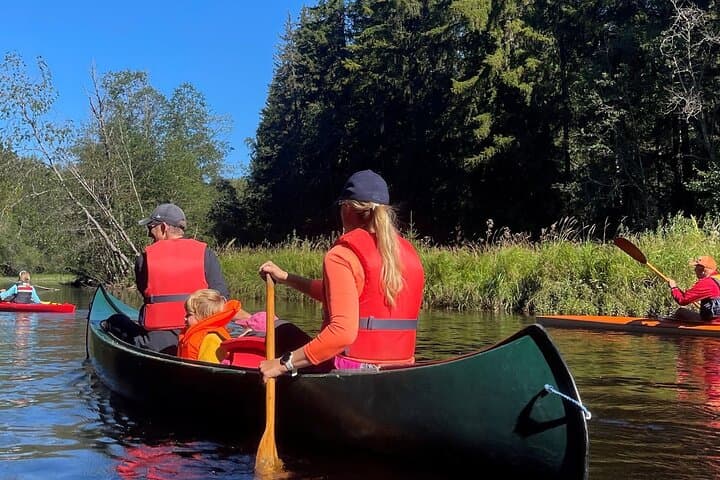 Paddle Bogstadvannet: Kayak & Canoe Tour Past Bogstad Manor and Bjørnsgard