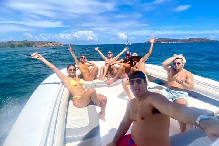 Private Full-Day Boat Charter Around St Thomas & St John — Snorkel Hidden Cays photo 4