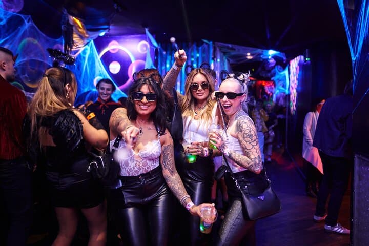 Shoreditch Alternative Pub Crawl — Free Entry, Shots & Nightlife in London
