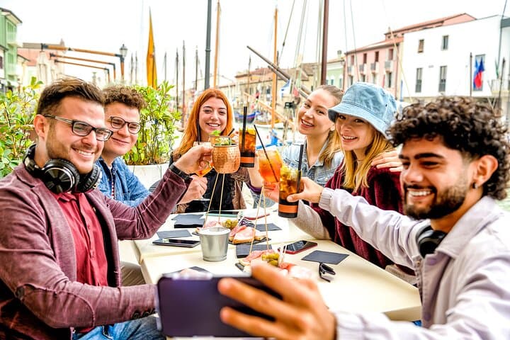 Venetian Aperitivo & Cicchetti Walking Tour in Cannaregio