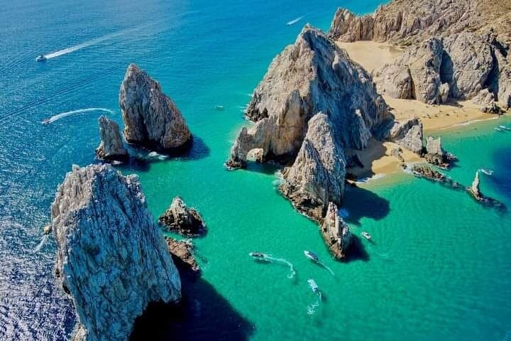 Cabo San Lucas Private 3-Hour Snorkeling Tour to the Arch and Lover's Beach
