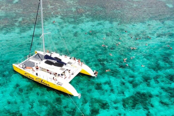 Negril Party Catamaran Cruise: Open Bar, Snorkel & Rick's Cafe Sunset