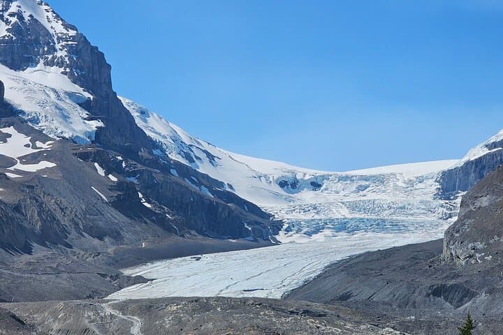 Banff to Jasper Icefields Parkway Private Tour — Bow Lake, Athabasca Glacier & Glacier Skywalk photo 2