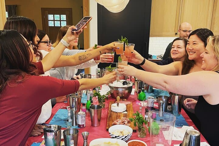 Mixology Class in Los Angeles — Learn to Make Cocktails Like an Expert photo 3