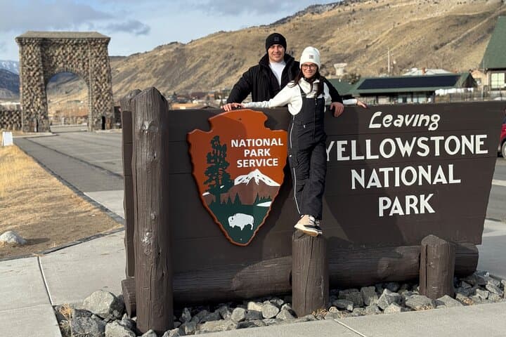 Exploring Yellowstone’s Winter Wildlife: A Private Safari from Bozeman to Lamar Valley photo 3