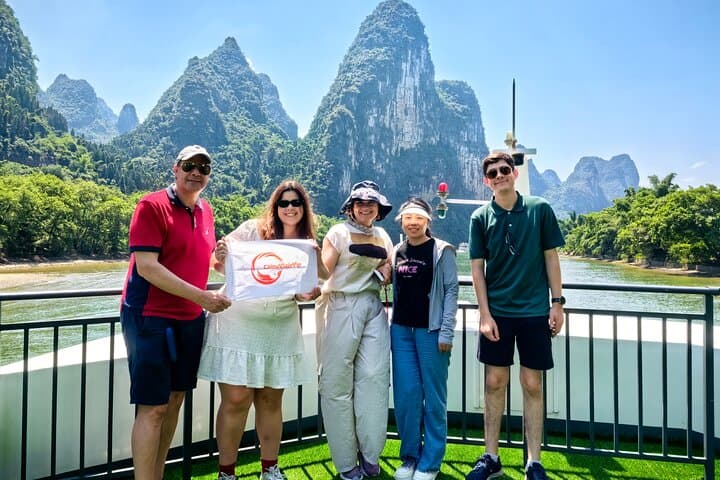 2-Day Private Guilin Li River Cruise & Longji Rice Terraces Tour