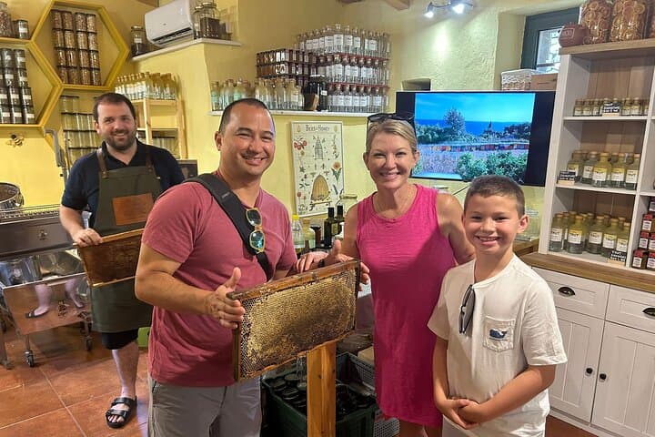 Korcula Gin, Honey & Grk Wine: Private Half‑Day Tasting Tour