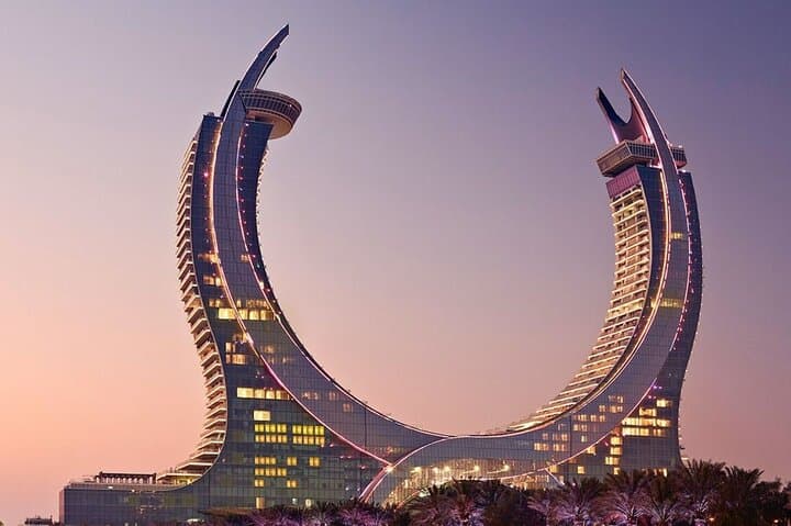 Doha Private City Tour: National Museum, Souq Waqif, Corniche & The Pearl