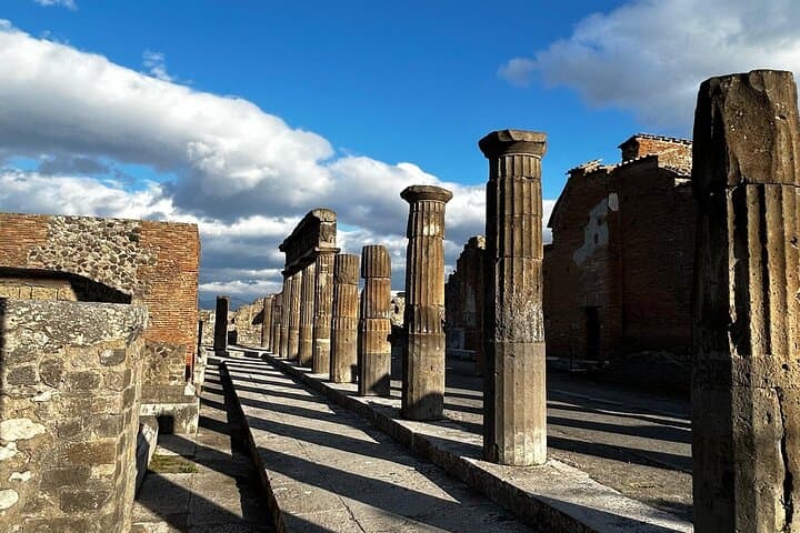 Rome Airport Transfer and Pompeii Tour to Sorrento and Positano — One-Day Amalfi Coast Journey photo 3