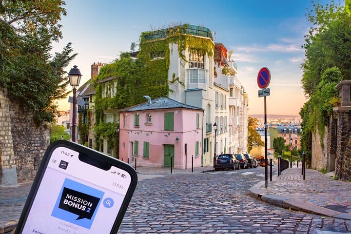 Paris City Challenge: EVG/EVJF Interactive Team Scavenger Hunt (2h)
