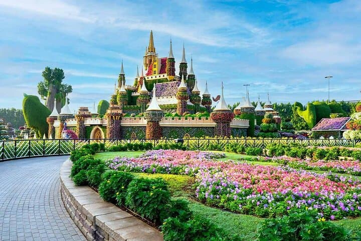 Dubai Miracle Garden Guide: Visiting the Floral Park, Butterfly Garden & Global Village photo 3