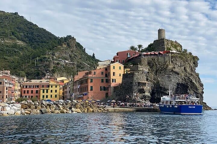 Cinque Terre Boat Tour from La Spezia — Portovenere, Le Rosse & Swim Stops photo 4