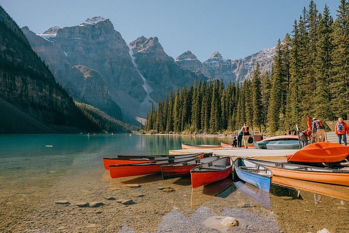Banff Day Tour to Lake Louise, Moraine Lake & Johnston Canyon photo 2