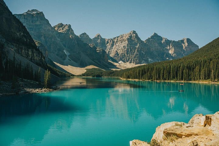 Banff Day Tour to Lake Louise, Moraine Lake & Johnston Canyon photo 3