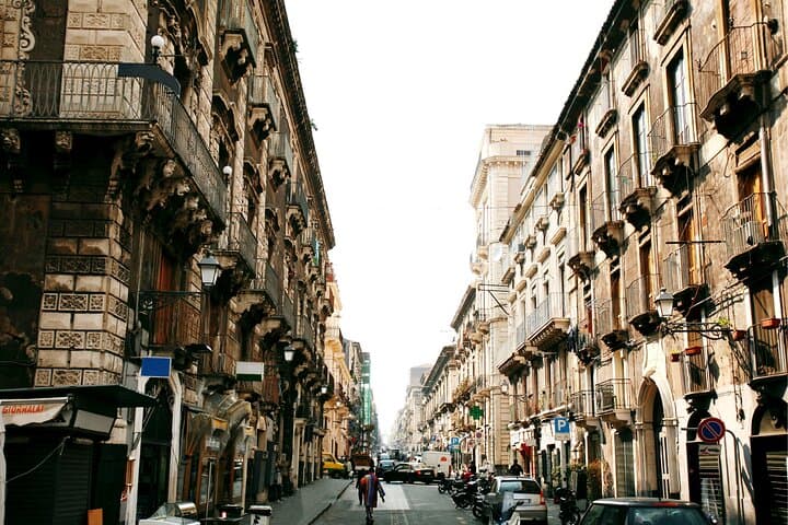 Catania Self-Guided Scavenger Hunt & Historic Highlights Walking Tour photo 4