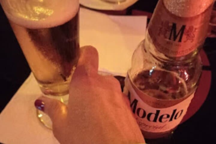 Mexico City Salsa Night: Beginner Class, Club Crawl & Tacos photo 5