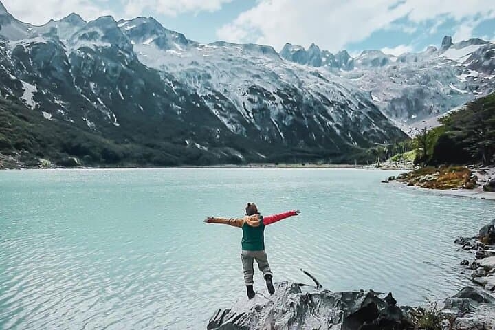 Laguna Esmeralda Full-Day Trek from Ushuaia — Emerald Lagoon Hike with Lunch