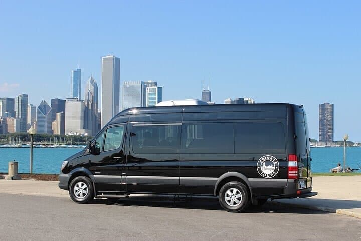 Explore Chicago’s Iconic Sights on a Private 3-4 Hour City Tour