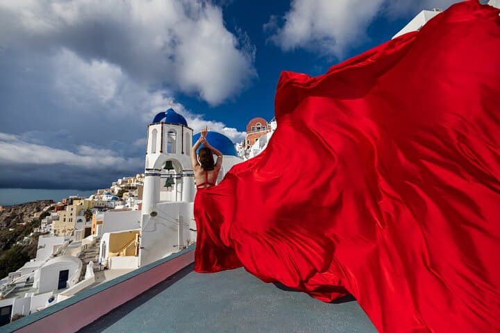 Santorini Flying Dress Photoshoot in Oia | 1- & 3-Hour Tours with Dress Included photo 2