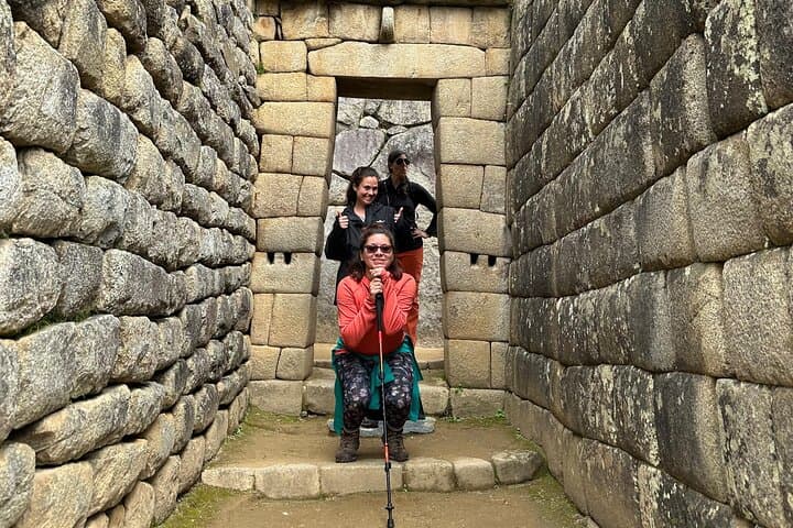 One-Day Machu Picchu Train Tour from Cusco with Lunch — Circuit 2 Guided Visit photo 6