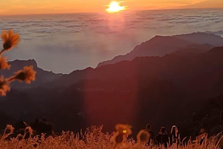 Pico do Arieiro Sunrise Private Tour from Funchal — Levada Balcões Morning Walk photo 4