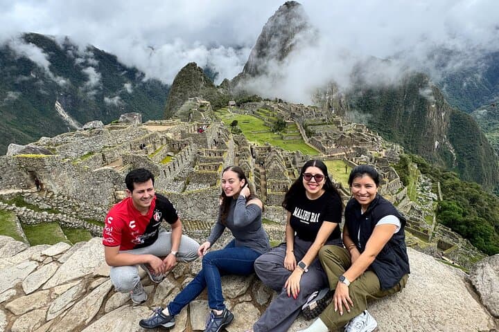 Discover Machu Picchu: Essential Day Tour to the Inca Citadel photo 2