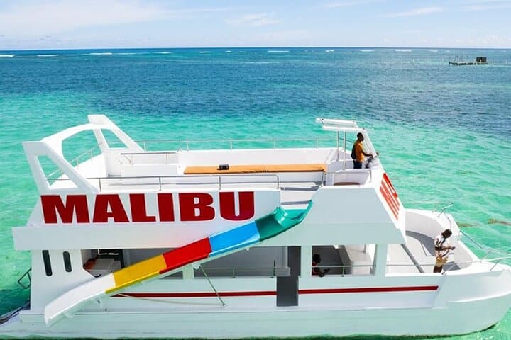 Punta Cana Catamaran Party Snorkeling with Barra Libre: Open-Bar Boat Cruise & Natural Pool Swim photo 2