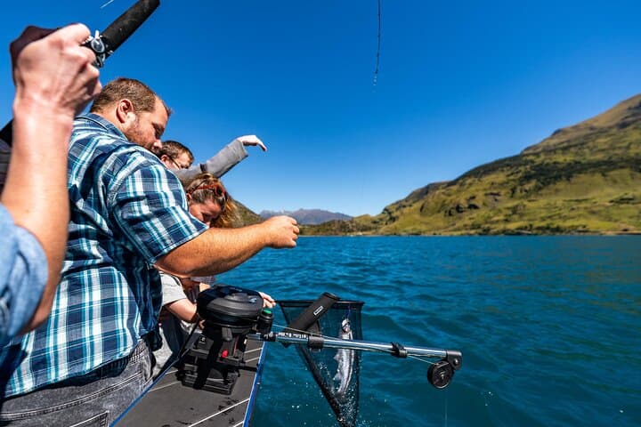 Lake Wānaka 6-Hour Fishing Charter: Full-Day Trout & Salmon Adventure photo 2