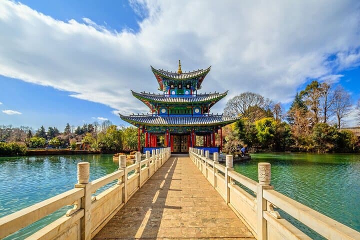 Two-Day Dali and Lijiang Classical Tour — Erhai Lake & Jade Dragon Highlights photo 3
