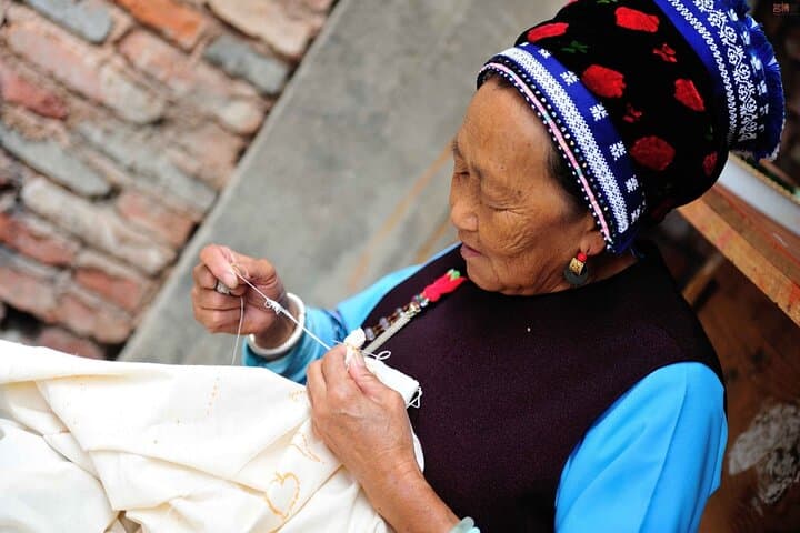 Two-Day Dali and Lijiang Classical Tour — Erhai Lake & Jade Dragon Highlights photo 4