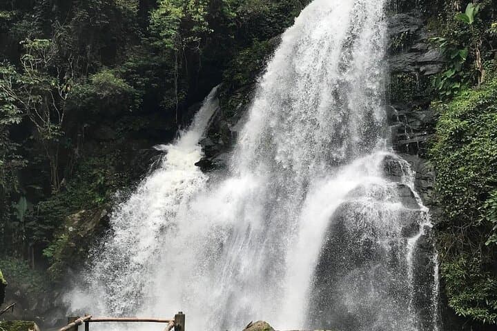 Doi Suthep to Doi Inthanon Day Tour — Wachirathan Falls, Pha Dok Sew Hike & Twin Pagodas photo 6