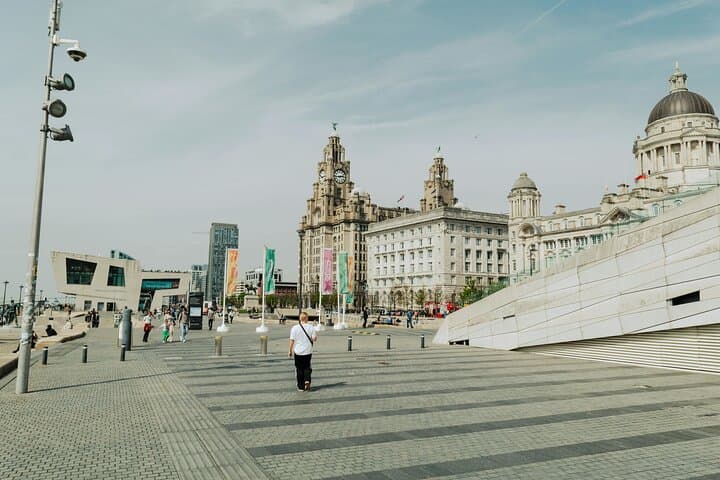 7-Hour Liverpool Day Trip from Manchester: Albert Dock, Royal Liver Building & Cathedral photo 4
