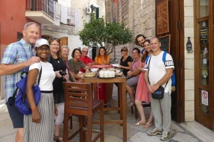 Tropea Street Food Tour: Taste Red Onion & Nduja with a Local Guide photo 2