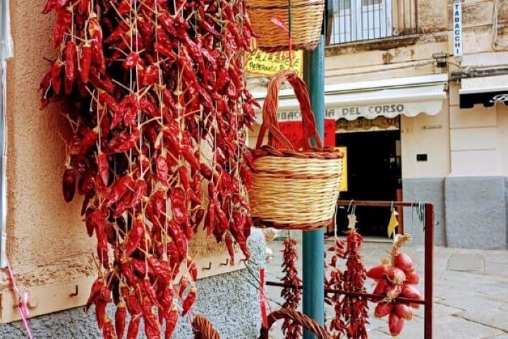 Tropea Street Food Tour: Taste Red Onion & Nduja with a Local Guide photo 3