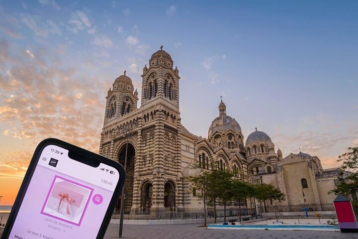 Marseille City Challenge: EVG and EVJF Team Game Urban Scavenger Hunt